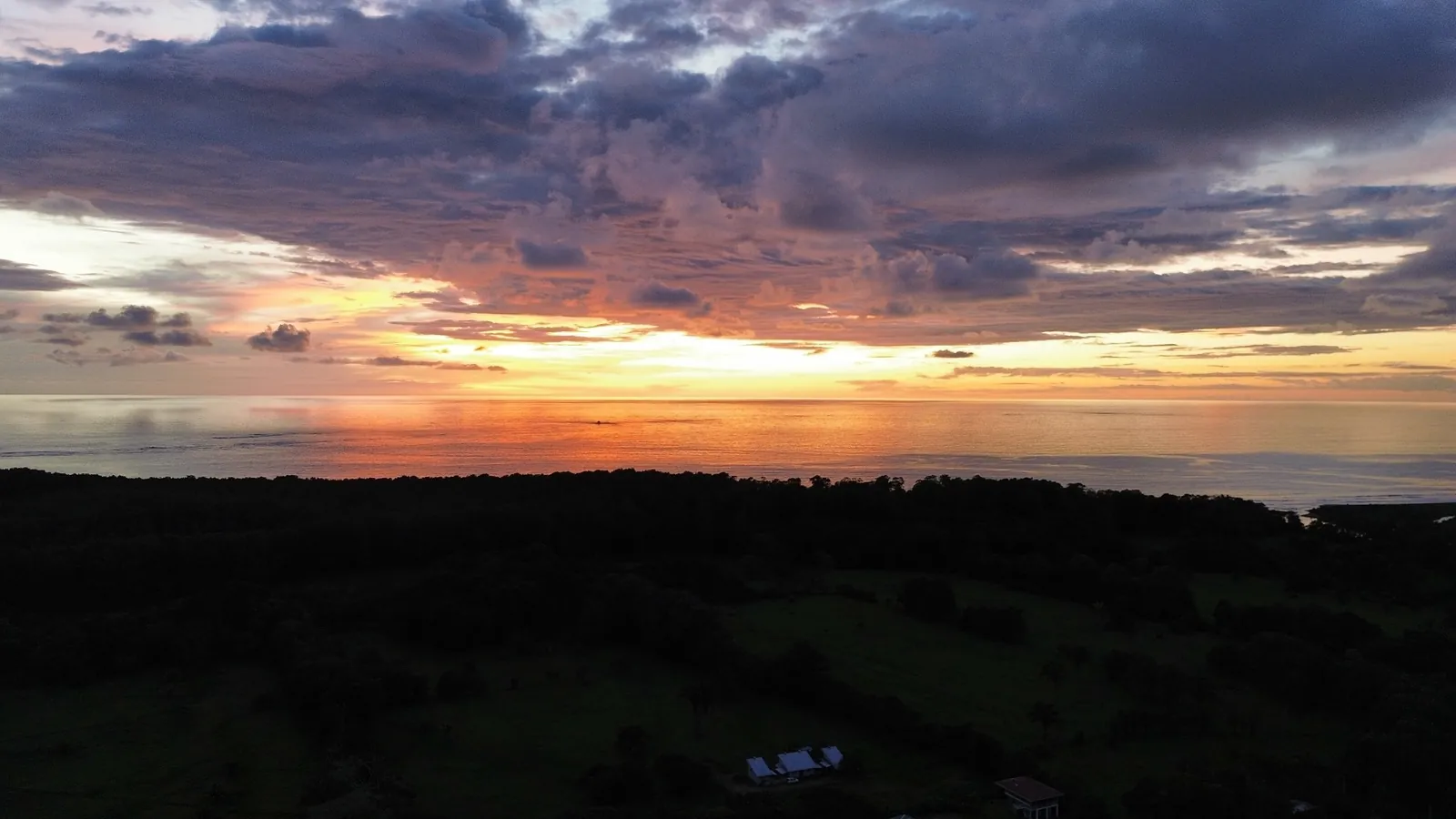 Atardecer desde las alturas